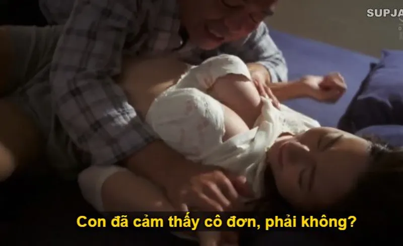 Nhìn con trai mải miết lao đầu vào việc khiến bạn gái con trai cô quạnh, bố chồng liều lĩnh đè ra đụ con dâu.